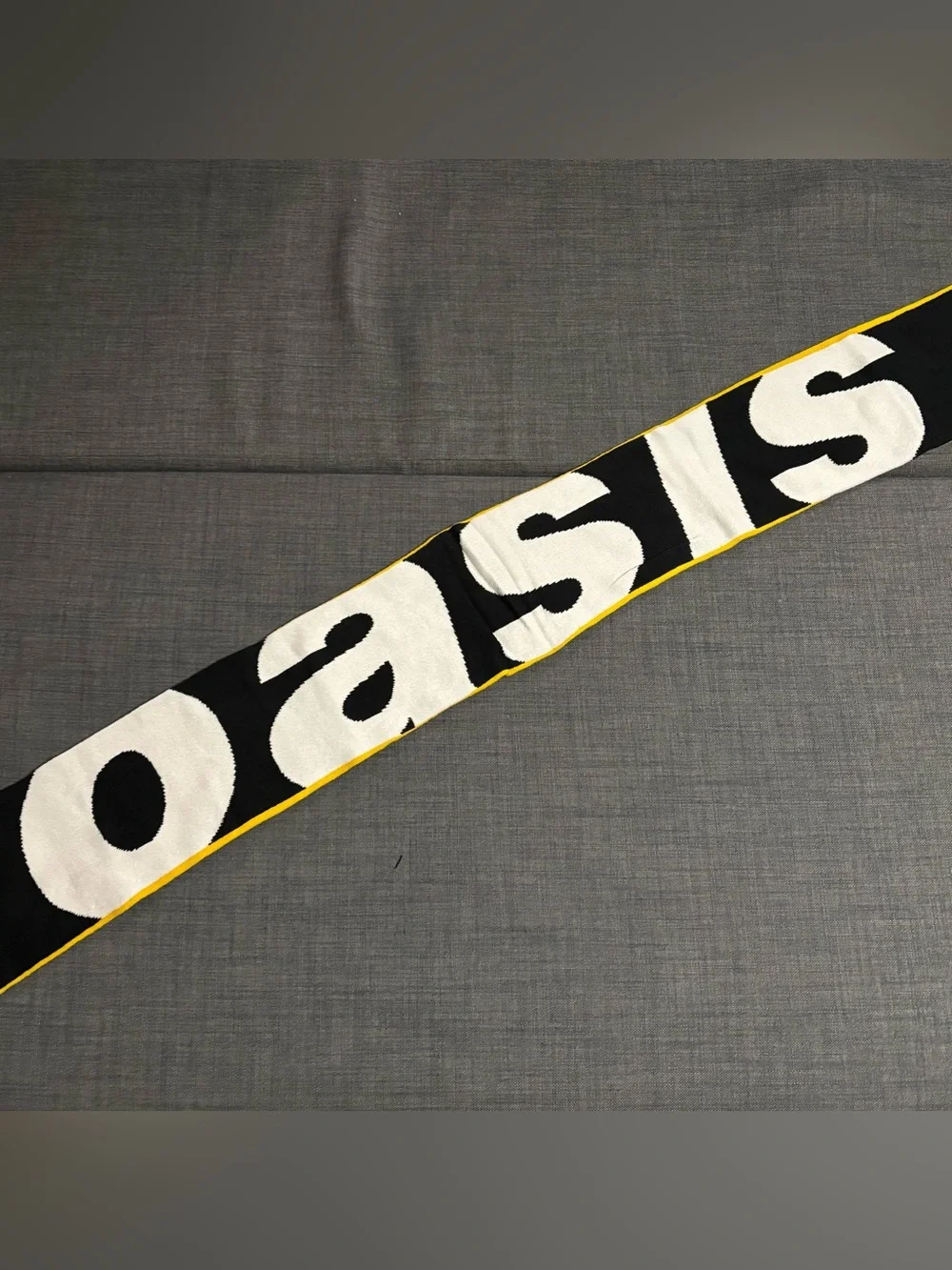Oasis Official Live 25 Tour Scarf VIP Merchandise Yellow Black White Double Side